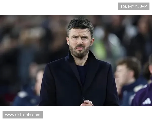 哈格里夫斯称卡里克若带曼联进前五将有望成为球队新任主帅